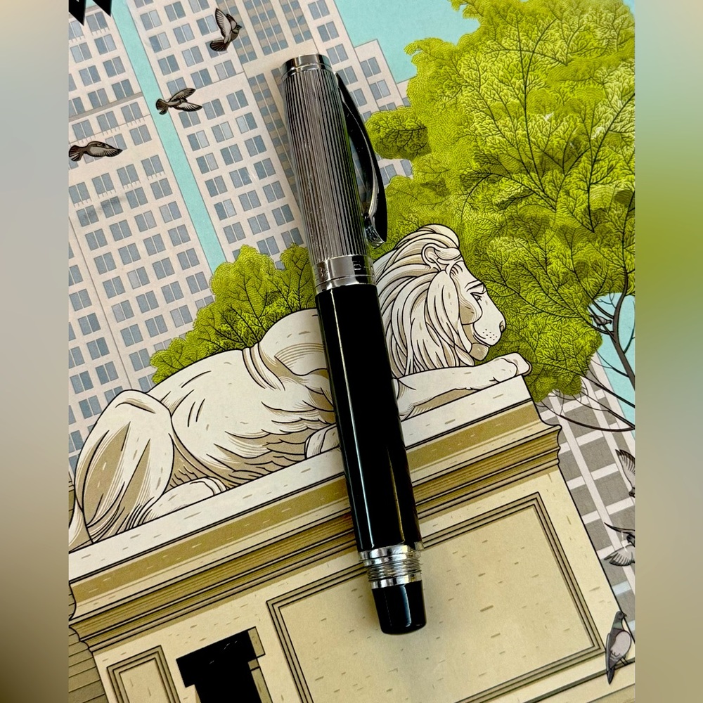 Balenciaga pen